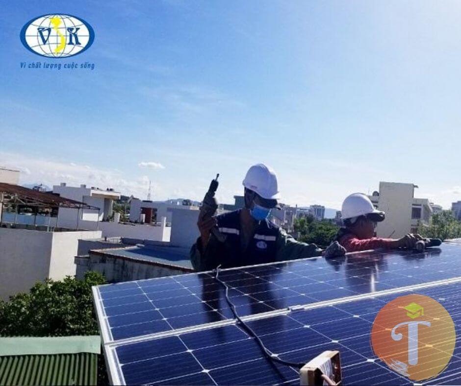 Bán tấm pin năng lượng mặt trời tại Đà Nẵng